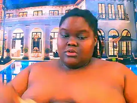 Snapshot of EbonyHotBuns chatting on May 13, 2026, 6:44 am EbonyHotBuns online show from May 13, 2026, 6:44 am