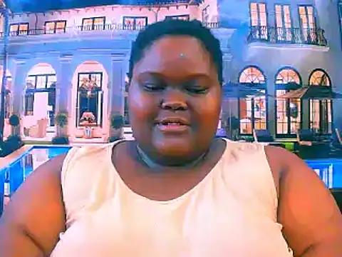 Snapshot of EbonyHotBuns chatting on May 18, 2026, 5:13 am EbonyHotBuns online show from May 18, 2026, 5:13 am