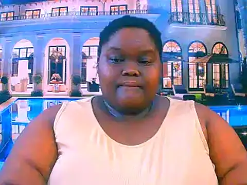 Snapshot of EbonyHotBuns chatting on May 19, 2026, 5:14 am EbonyHotBuns online show from May 19, 2026, 5:14 am