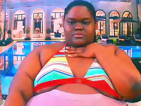 Snapshot of EbonyHotBuns chatting on June 6, 2026, 7:07 pm EbonyHotBuns online show from June 6, 2026, 7:07 pm