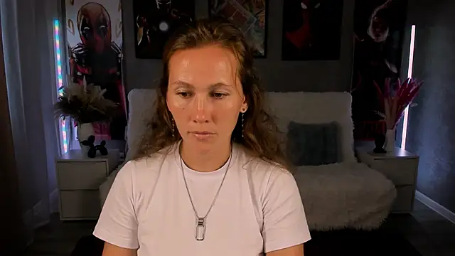 MichelleOrtis online show from September 18, 2025, 12:29 pm