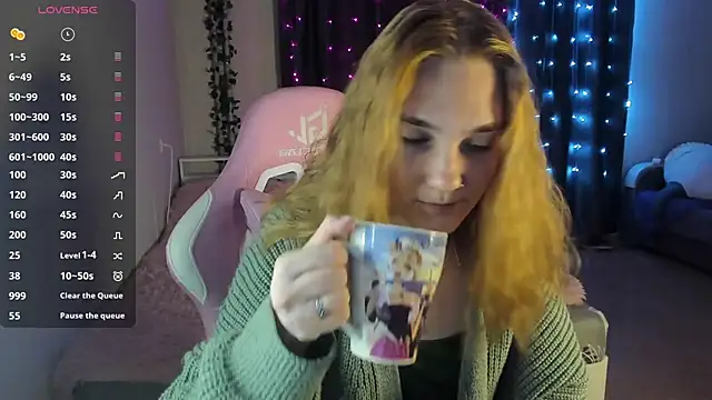 ReddHotPipper online show from January 31, 2025, 1:01 am