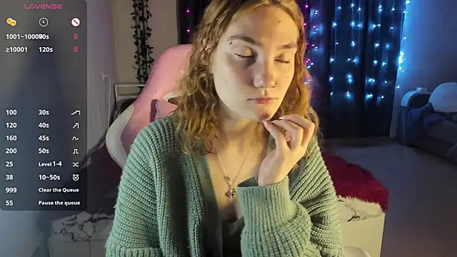 ReddHotPipper online show from February 21, 2025, 1:00 am