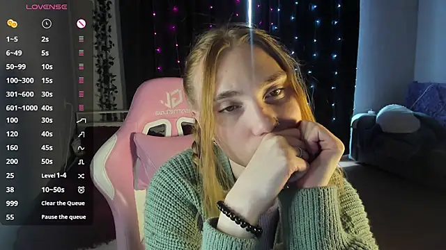 ReddHotPipper online show from February 27, 2025, 5:02 am