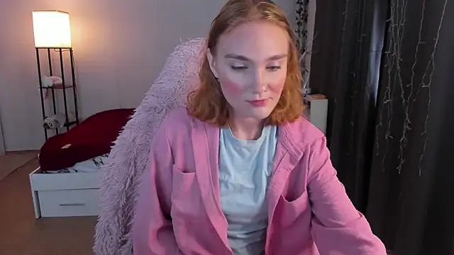 ReddHotPipper online show from September 29, 2025, 2:38 am