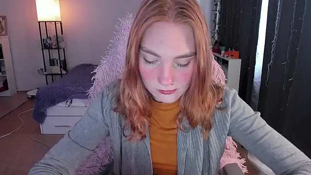 ReddHotPipper online show from February 27, 2026, 3:50 am