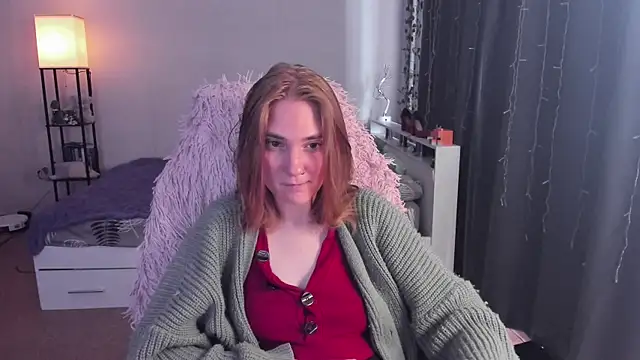 ReddHotPipper online show from May 13, 2026, 3:59 am