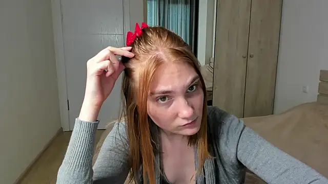 ReddHotPipper online show from July 28, 2026, 3:24 am