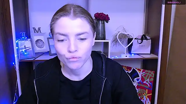 MissOliviaa  online show from January 13, 2025, 8:05 am