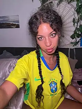 AlyssaHottv  online show from June 21, 2026, 9:06 pm