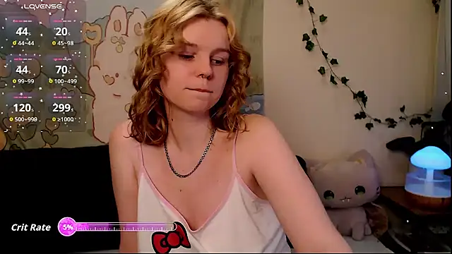 Moona xx online show from April 28, 2026, 11:10 pm