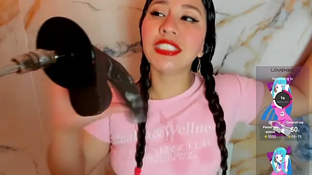 hade cute online show from May 4, 2026, 3:19 pm
