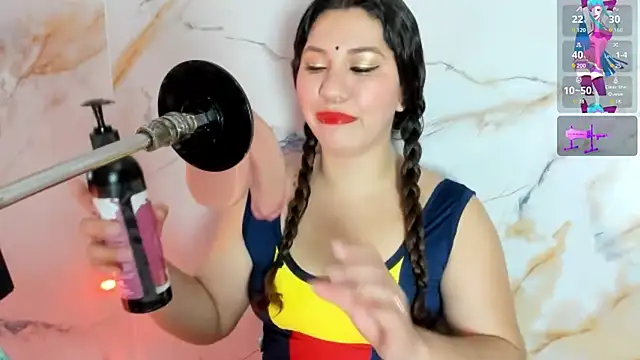 hade cute online show from June 17, 2026, 5:25 pm
