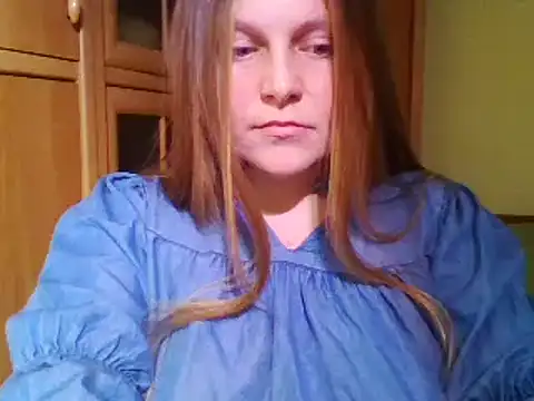 Evasapples online show from January 27, 2025, 6:41 pm