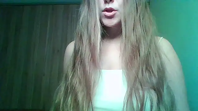 Evasapples online show from November 26, 2025, 12:11 am