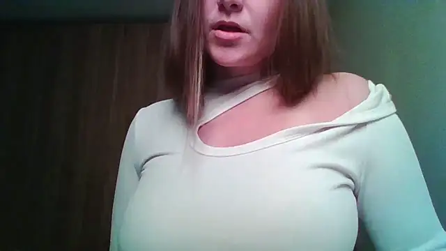 Evasapples online show from June 3, 2026, 9:09 pm