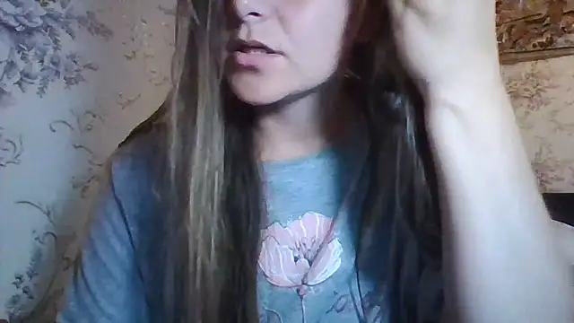 Snapshot of Evasapples chatting on July 1, 2026, 8:08 pm Evasapples online show from July 1, 2026, 8:08 pm