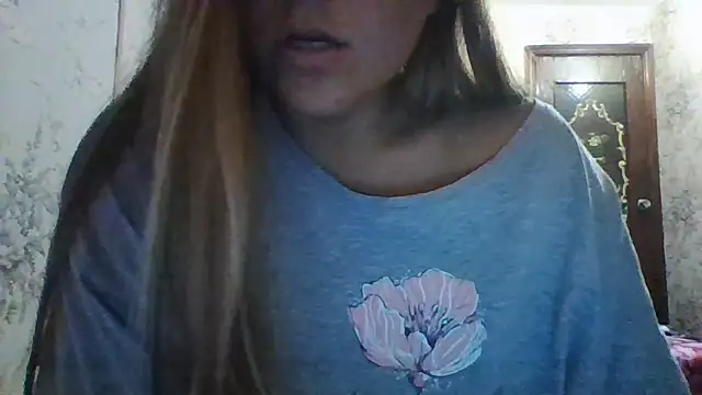 Snapshot of Evasapples chatting on July 28, 2026, 8:52 pm Evasapples online show from July 28, 2026, 8:52 pm