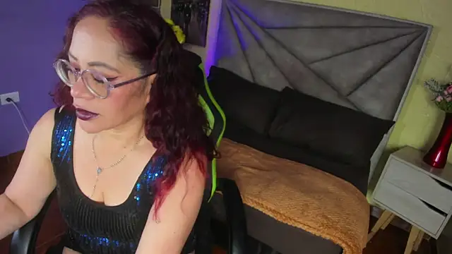 Snapshot of maria_paulac chatting on September 9, 2025, 5:07 am maria paulac online show from September 9, 2025, 5:07 am