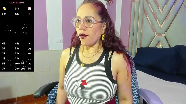 Snapshot of maria_paulac chatting on October 1, 2025, 9:43 pm maria paulac online show from October 1, 2025, 9:43 pm