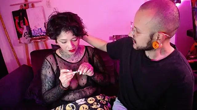 Snapshot of tatouagendecouple chatting on November 7, 2025, 3:17 am tatouagendecouple online show from November 7, 2025, 3:17 am