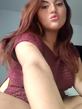 Snapshot of becca_diamond chatting on February 14, 2025, 3:36 pm becca diamond online show from February 14, 2025, 3:36 pm