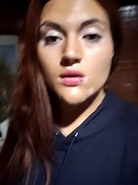 Snapshot of becca_diamond chatting on February 21, 2025, 1:33 am becca diamond online show from February 21, 2025, 1:33 am