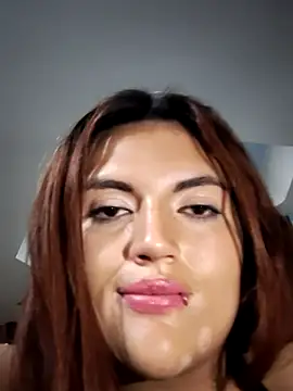 Snapshot of becca_diamond chatting on February 21, 2025, 4:40 am becca diamond online show from February 21, 2025, 4:40 am