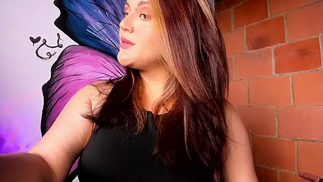 Snapshot of becca_diamond chatting on May 28, 2026, 7:22 pm becca diamond online show from May 28, 2026, 7:22 pm