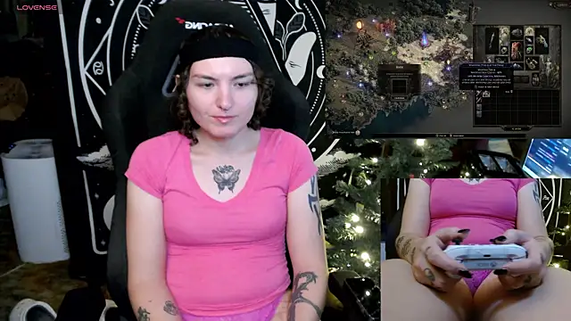 BrandiWRLD 999 online show from January 5, 2025, 11:12 pm