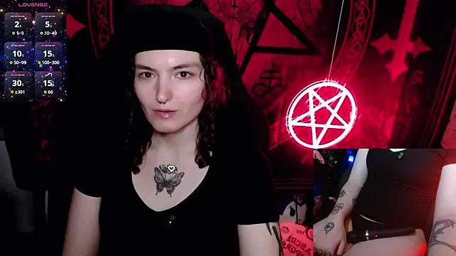 BrandiWRLD 999 online show from October 25, 2025, 6:24 pm