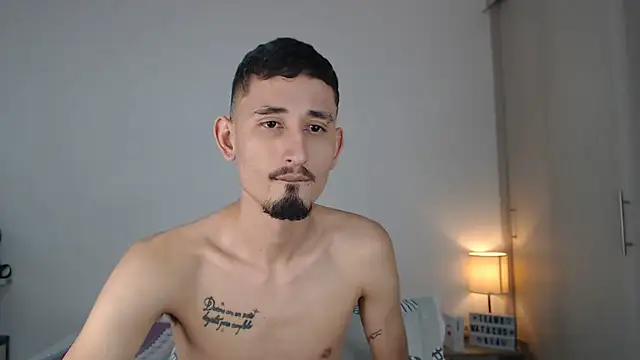 enzo 0814 online show from January 27, 2025, 3:26 am