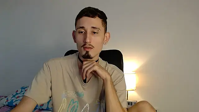 enzo 0814 online show from March 5, 2025, 2:34 pm