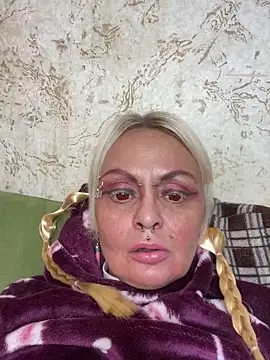 Gardener of Illusions online show from September 19, 2025, 2:02 am