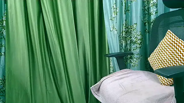 Lovely Sanvi online show from March 4, 2026, 3:34 am