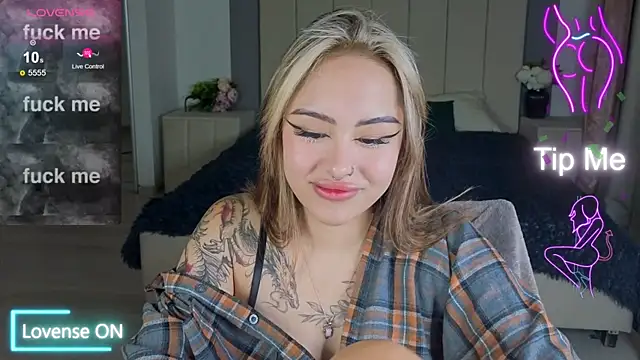 baby  kim online show from September 17, 2025, 5:31 am