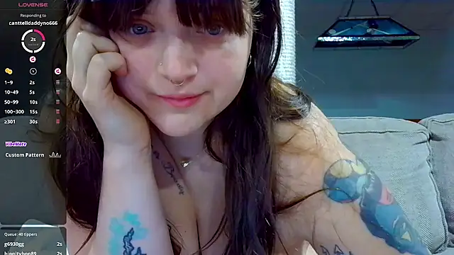 princess emily4723 online show from April 29, 2026, 3:10 am