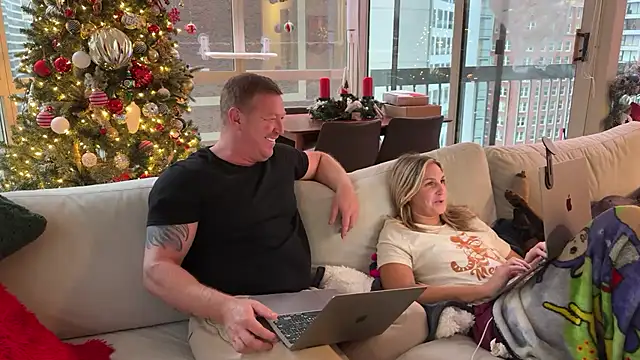 Snapshot of Graciemae_baexx chatting on December 29, 2024, 8:15 pm Graciemae baexx online show from December 29, 2024, 8:15 pm