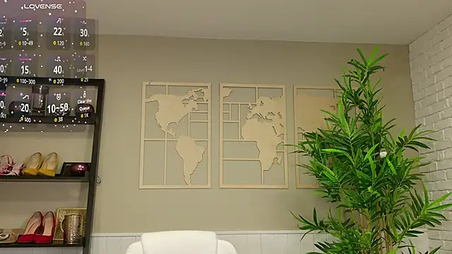 LadyLeea online show from March 3, 2026, 5:24 am