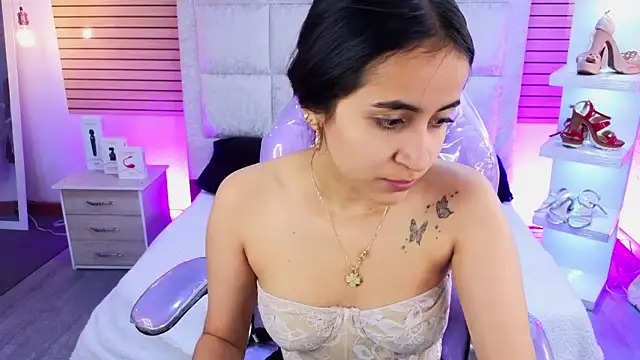 Snapshot of Mia_Fischer chatting on June 18, 2026, 2:10 pm Mia Fischer online show from June 18, 2026, 2:10 pm
