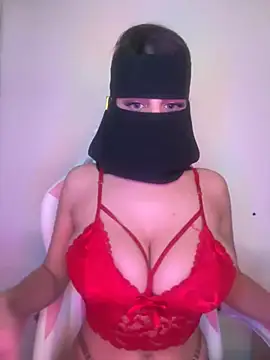 Snapshot of shanelle0 chatting on February 13, 2025, 2:23 am shanelle0 online show from February 13, 2025, 2:23 am