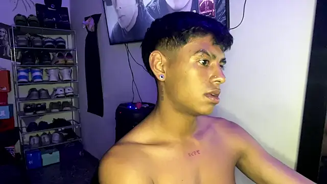 Snapshot of _Billowy_ chatting on November 14, 2025, 4:33 am Billowy online show from November 14, 2025, 4:33 am