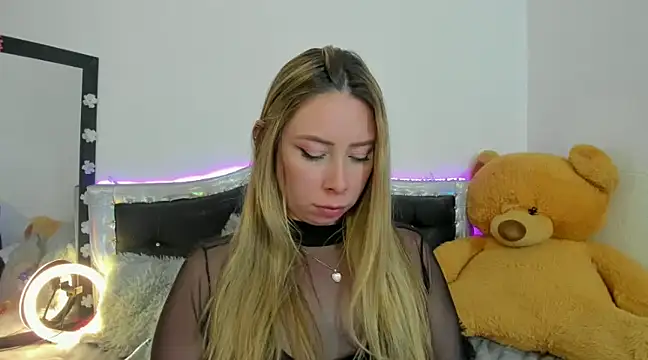 JanneKim online show from February 25, 2025, 8:30 pm