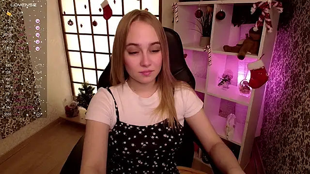 LianaBright online show from January 20, 2025, 2:11 am