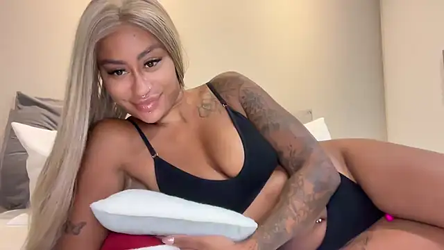 CoCo-Queen online show from February 7, 2025, 6:14 am