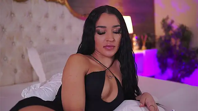 DeniseDevilles online show from January 3, 2025, 12:52 pm