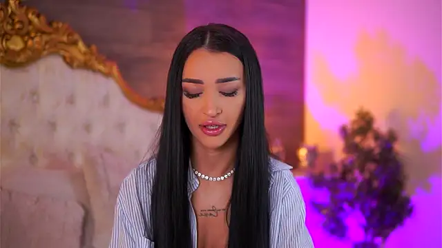 DeniseDevilles online show from February 1, 2025, 7:57 am