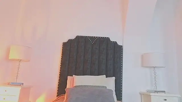 samanta william online show from September 25, 2025, 2:59 am