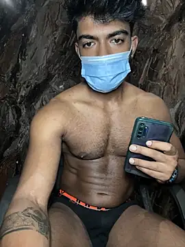 rony6663 online show from November 10, 2025, 9:41 am