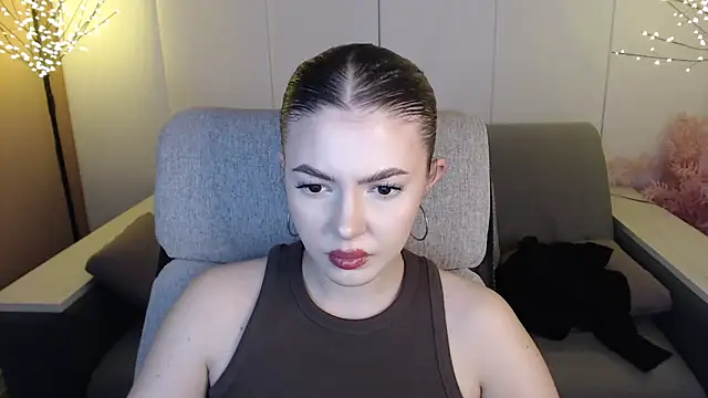 Ritaneer online show from March 14, 2025, 1:13 pm